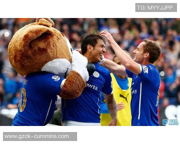 2012年春晚足球明星齐聚舞台展现激情与梦想的精彩瞬间 2012年春晚足球明星齐聚舞台展现激情与梦想的精彩瞬间